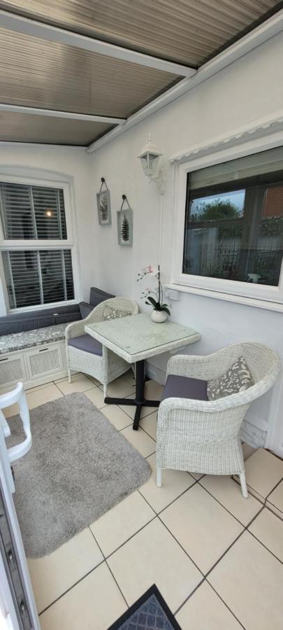 Caister Cottage, Beach 1 Minute Walk Away Exteriör bild
